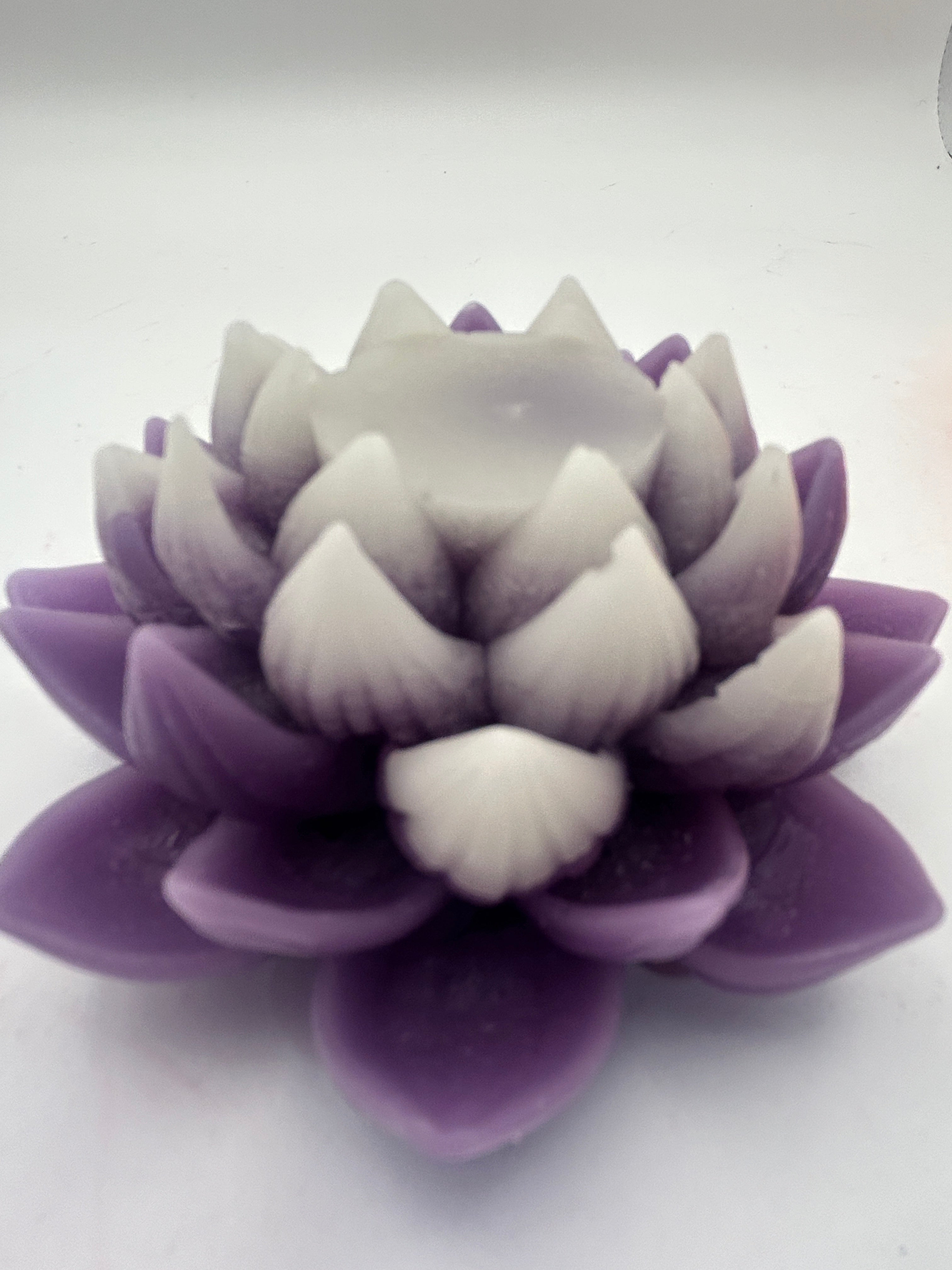 Lotus Flower with White Tips Beeswax Candle | Hand-Poured Floral Candle