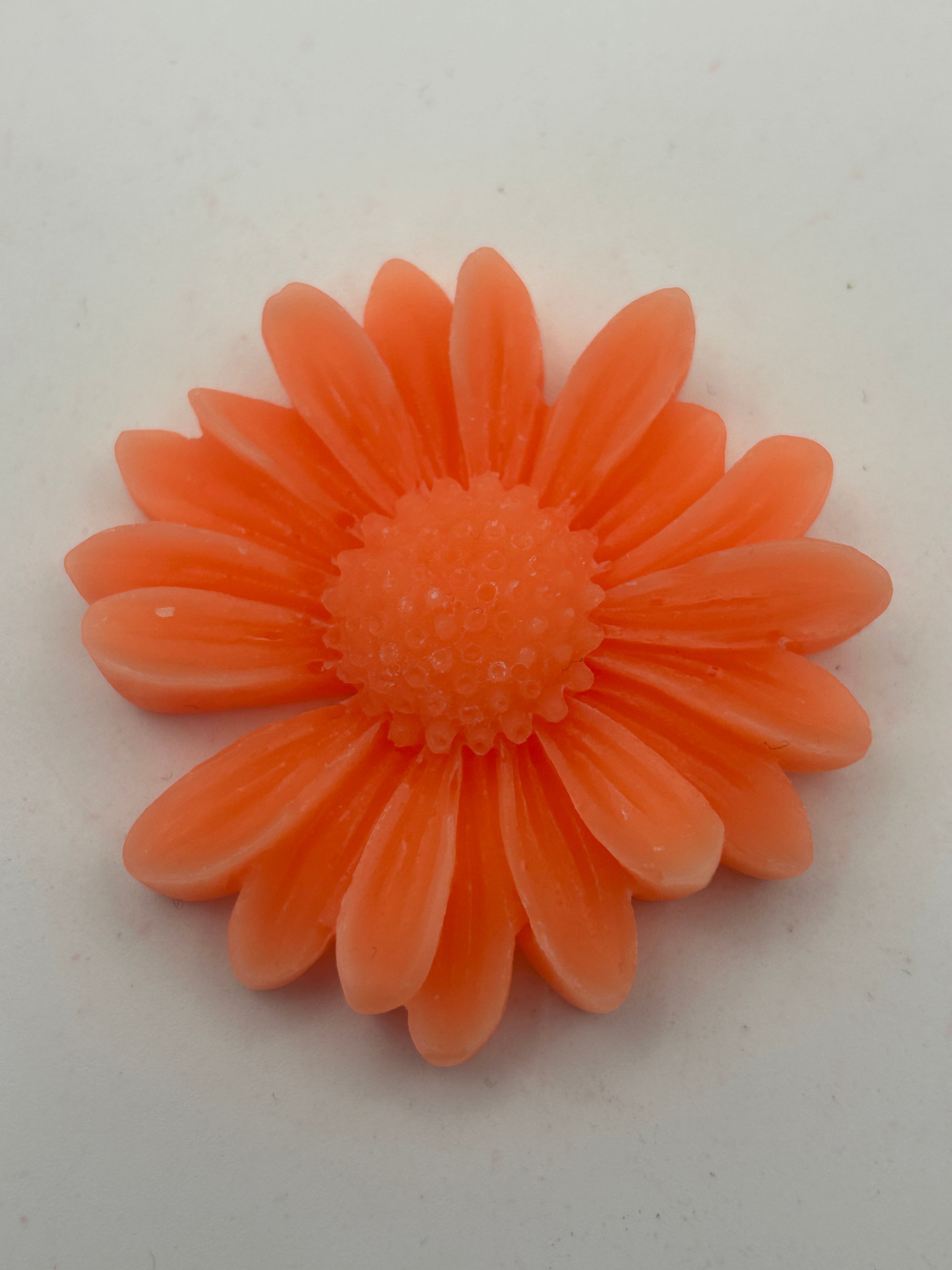 Daisy Beeswax Wax Melts, 6 oz Bags